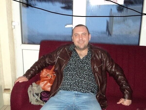  ,   Dyhan, 44 ,     , c 