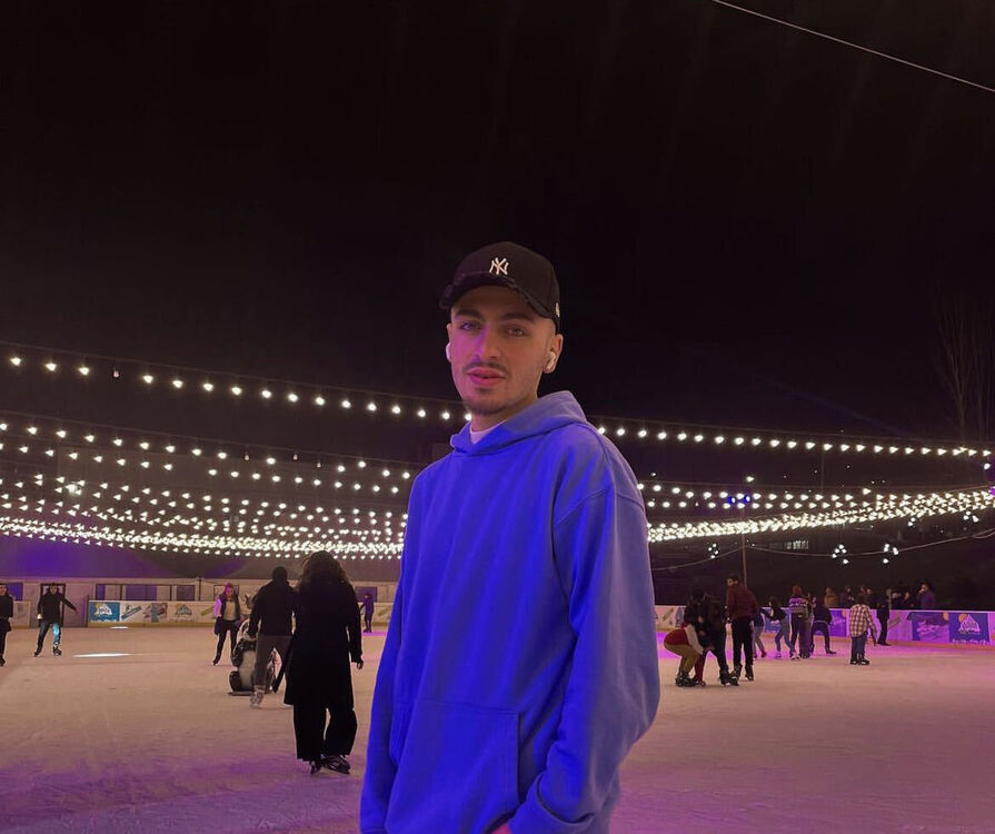  ,   Gevorg, 21 ,   ,   