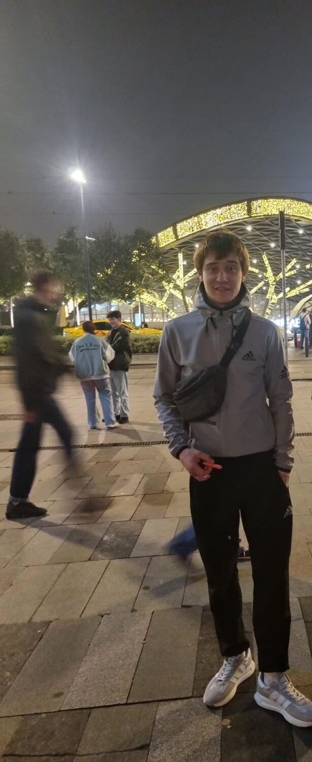  48199161  Alexey, 24 ,    -