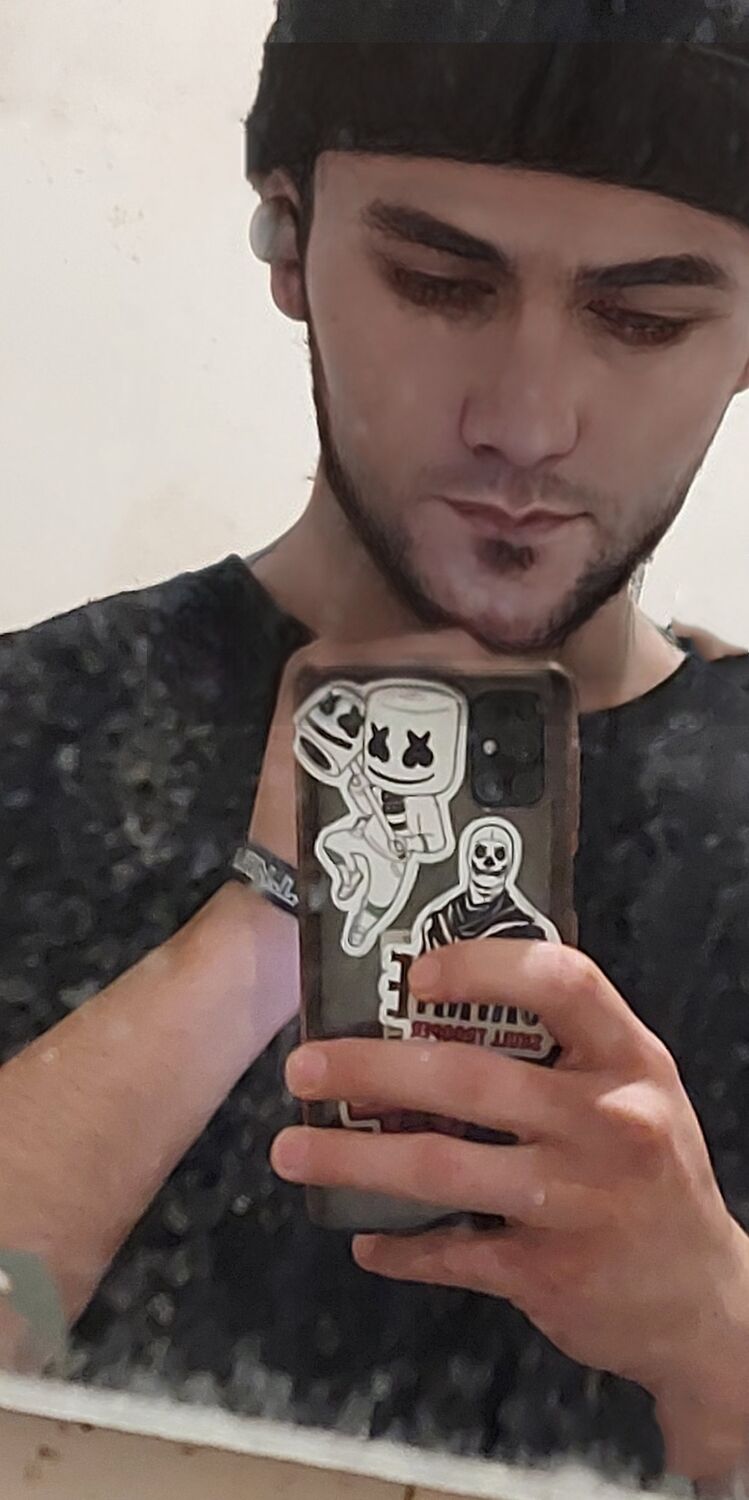  27446011  Zikrullo, 26 ,    