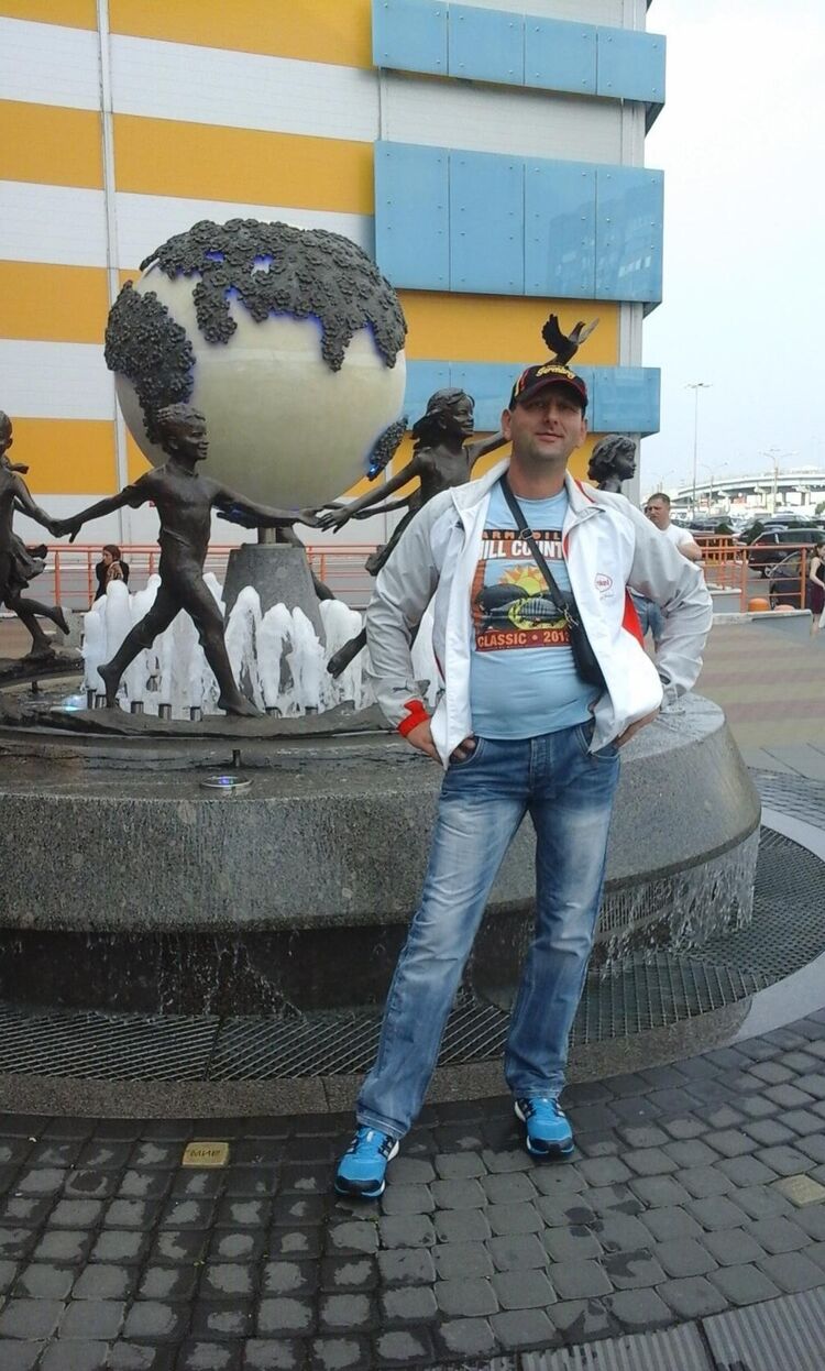  39961731  Sergei, 44 ,    