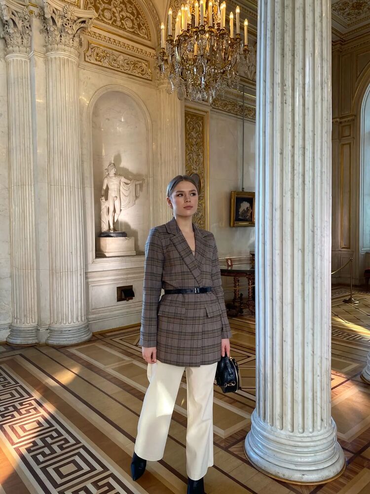  38696981  , 28 ,    -