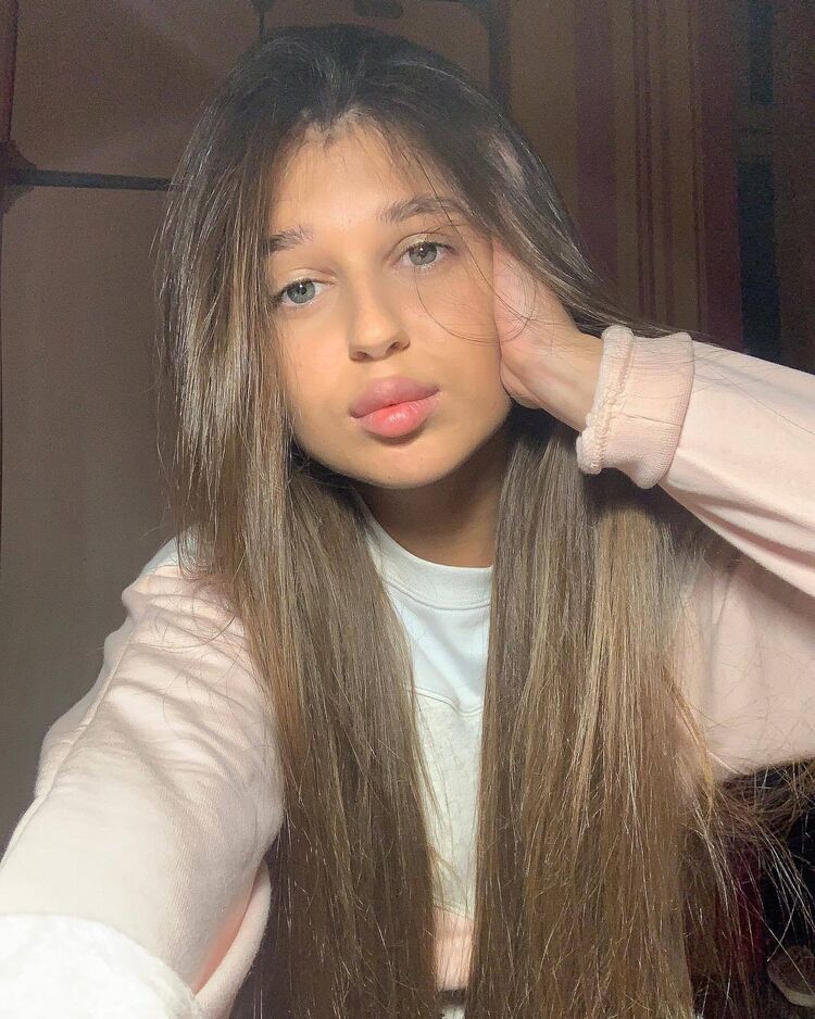  50252891  Nika, 29 ,    Au