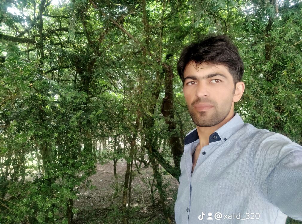  28191761  Kerim, 25 ,    