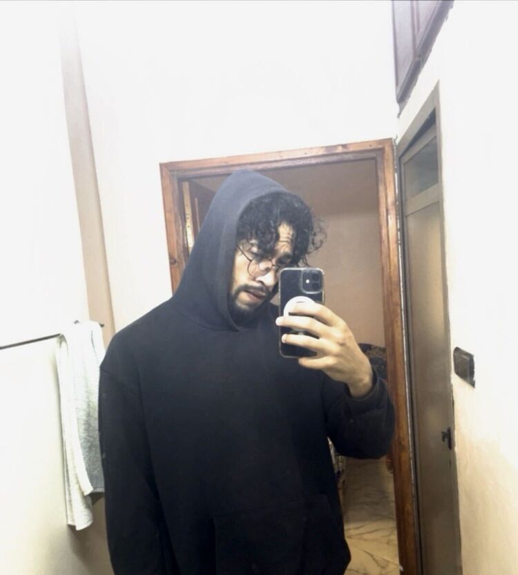  46041681  , 24 ,    