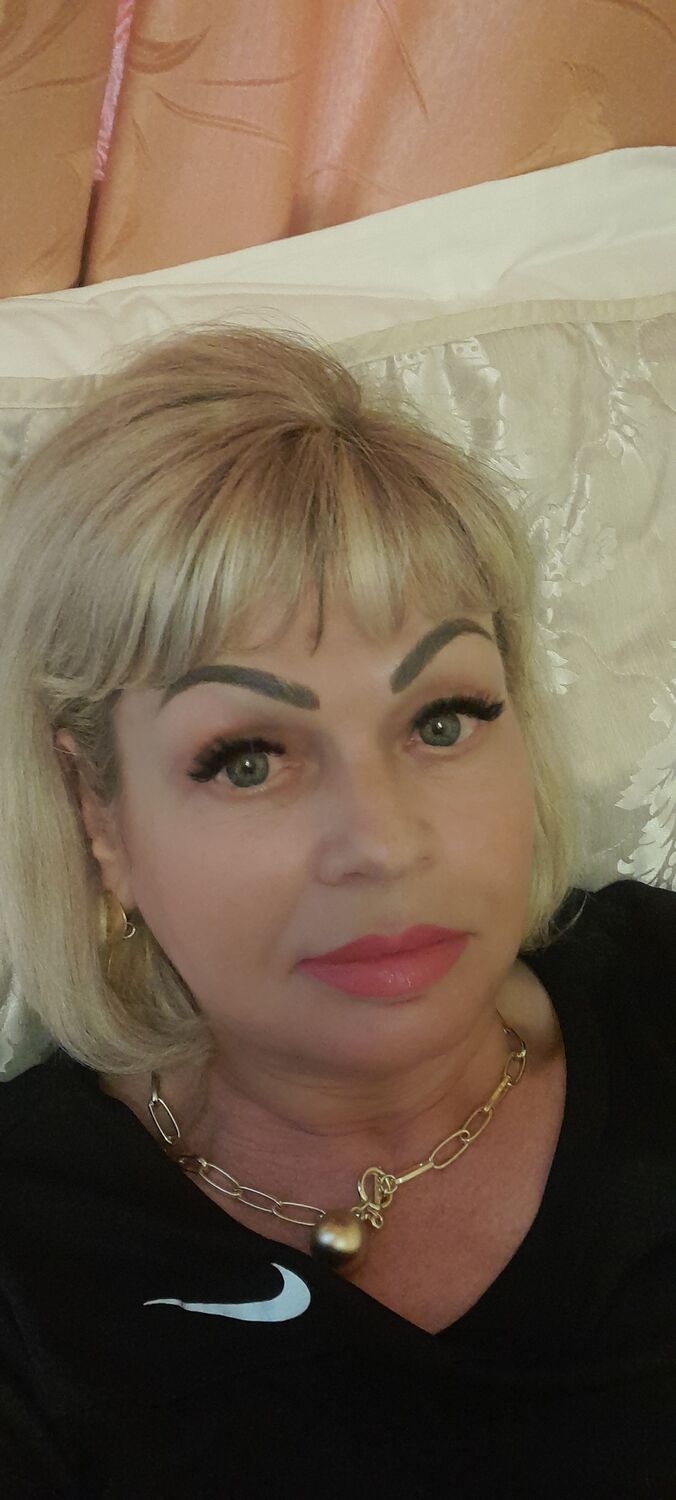  ,   Elena, 62 ,   ,   