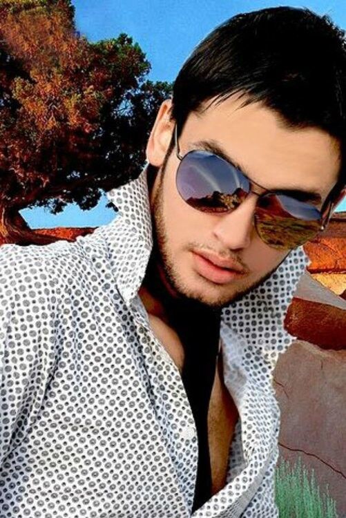  13207991  Kind Devil, 39 ,    