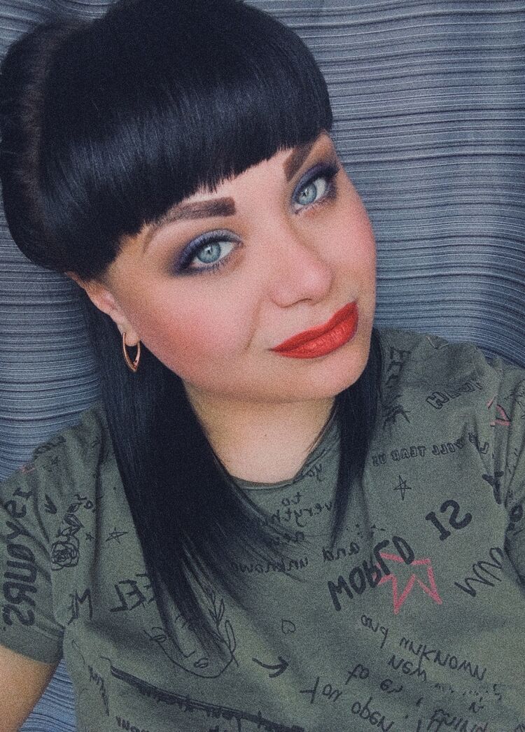  ,   Anastasia, 29 ,   c 