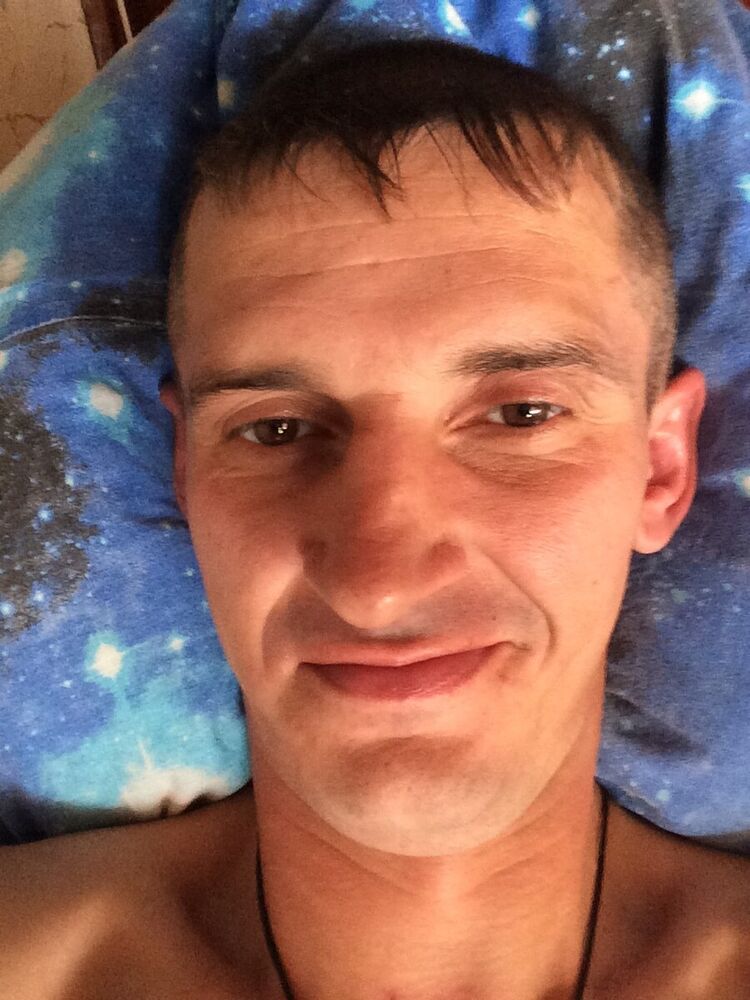  21079681  , 44 ,    