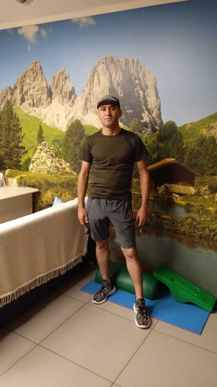  31662901  Alisher, 37 ,    
