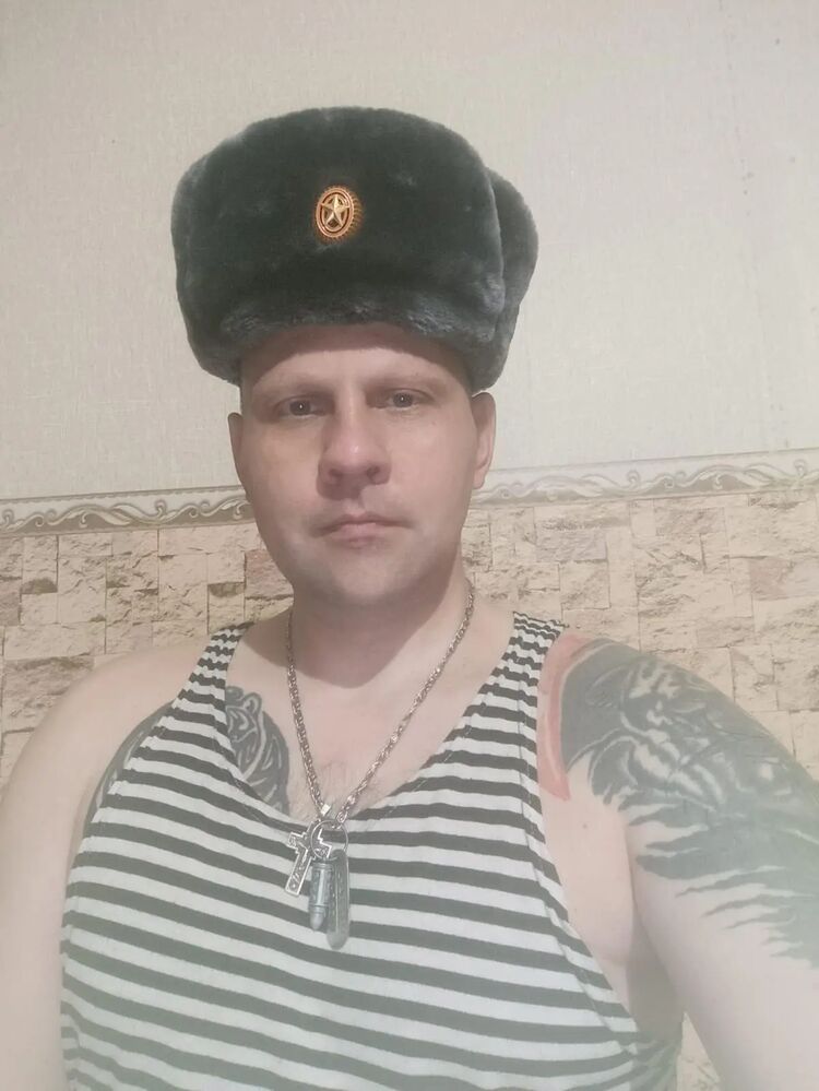  49135141  Mikhail, 38 ,    