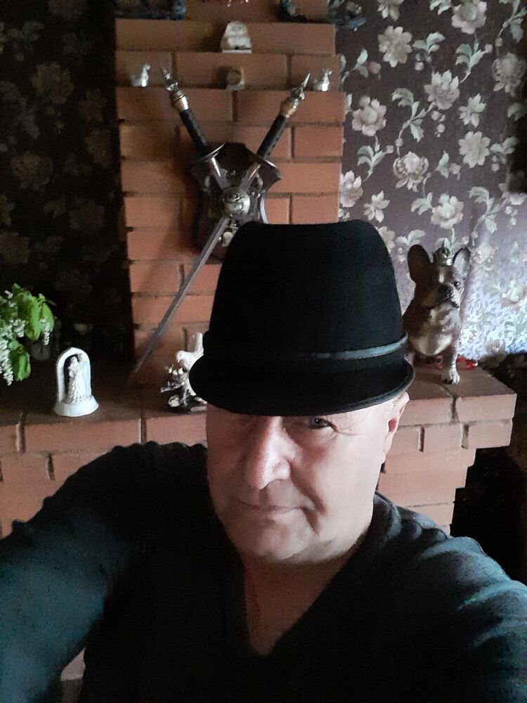  35975781  , 63 ,    