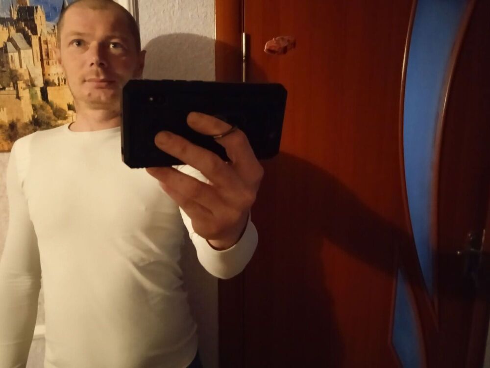  33479331  , 40 ,    