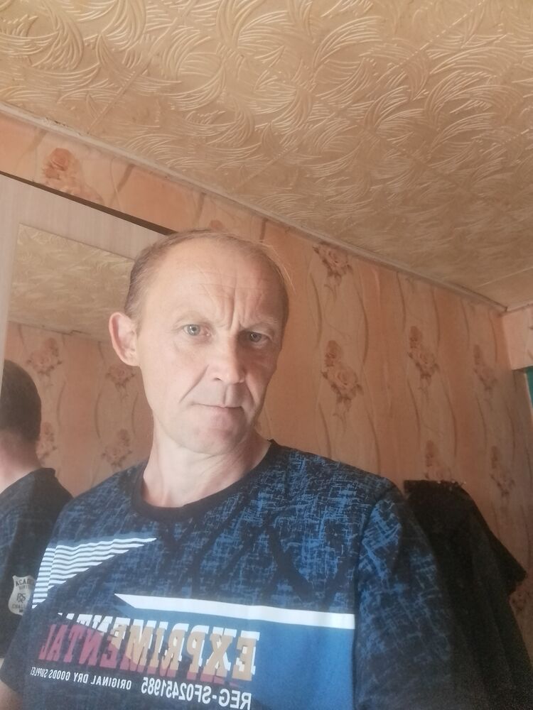  36467581  Aleksej, 45 ,    