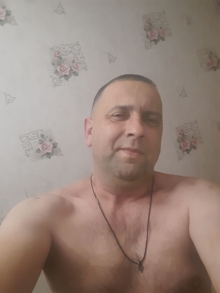  49165751  Miha, 48 ,    