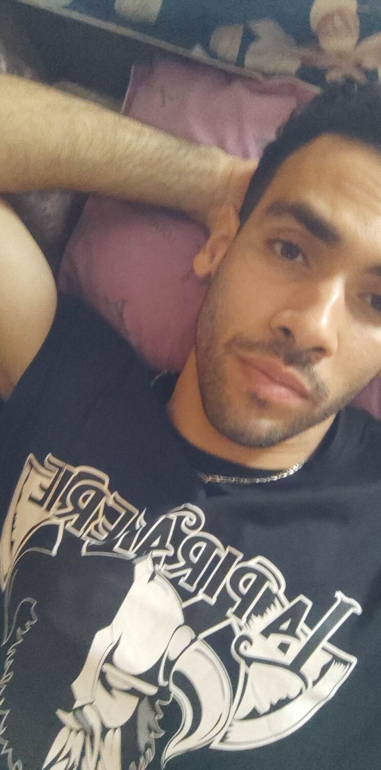  41245651  Omar, 30 ,    Algiers