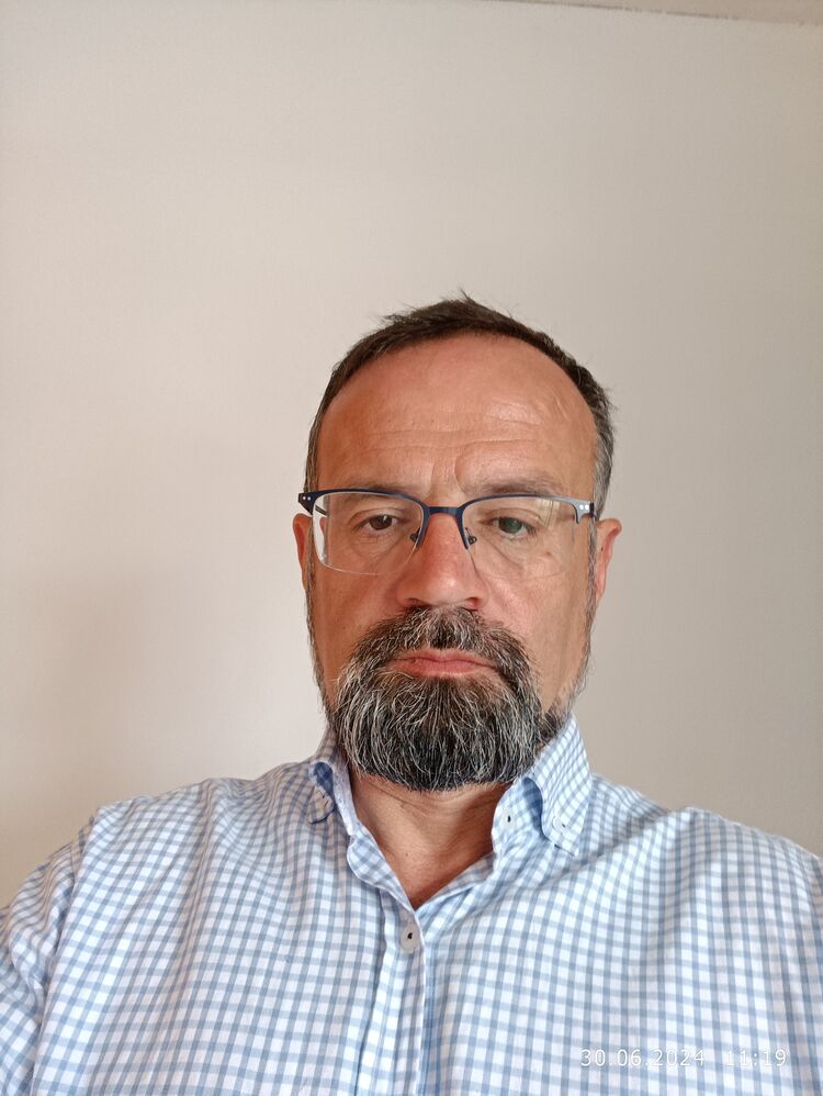  Villar del Arzobispo,   Rosen, 54 ,   ,   
