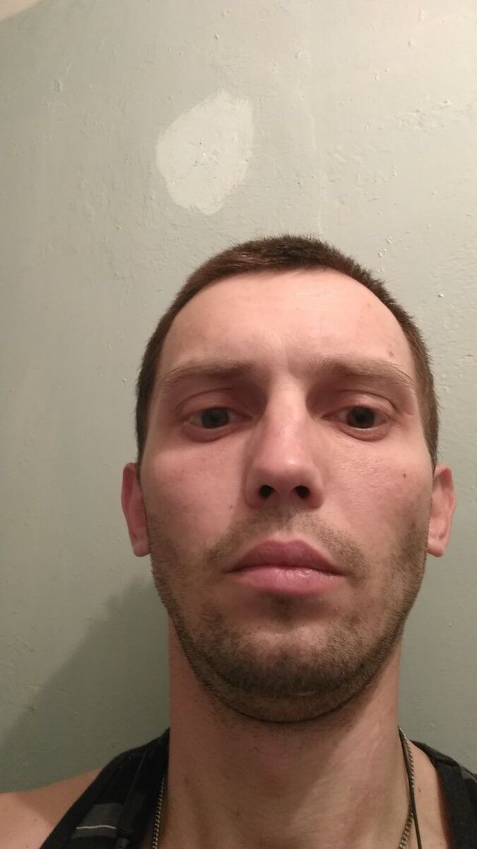  ,   Alex, 39 ,   