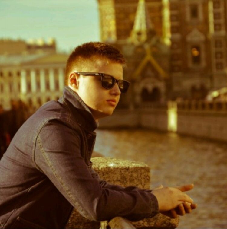  48611011  , 26 ,    -