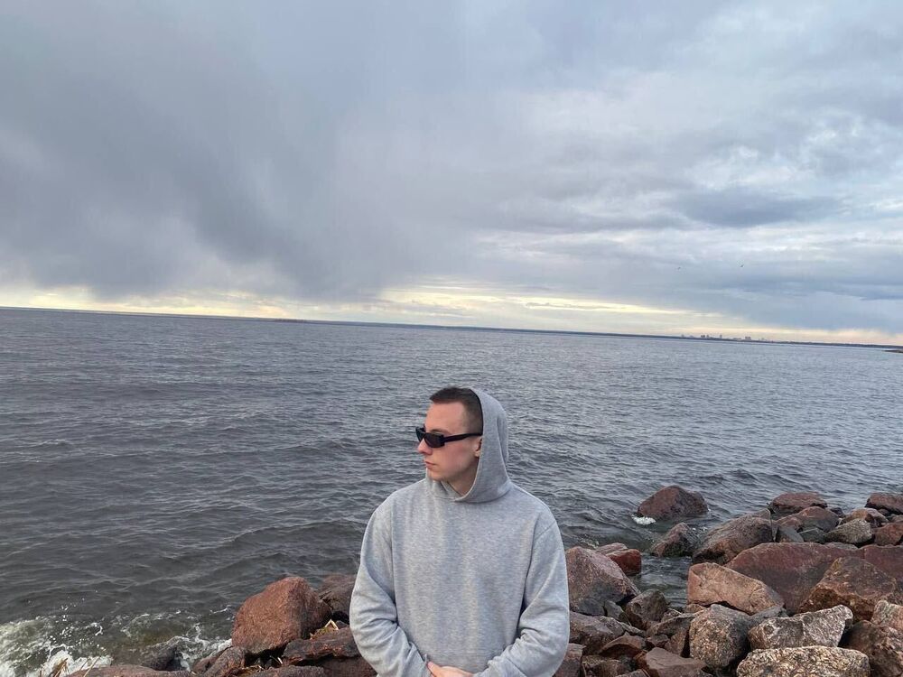  43434841  , 20 ,    -