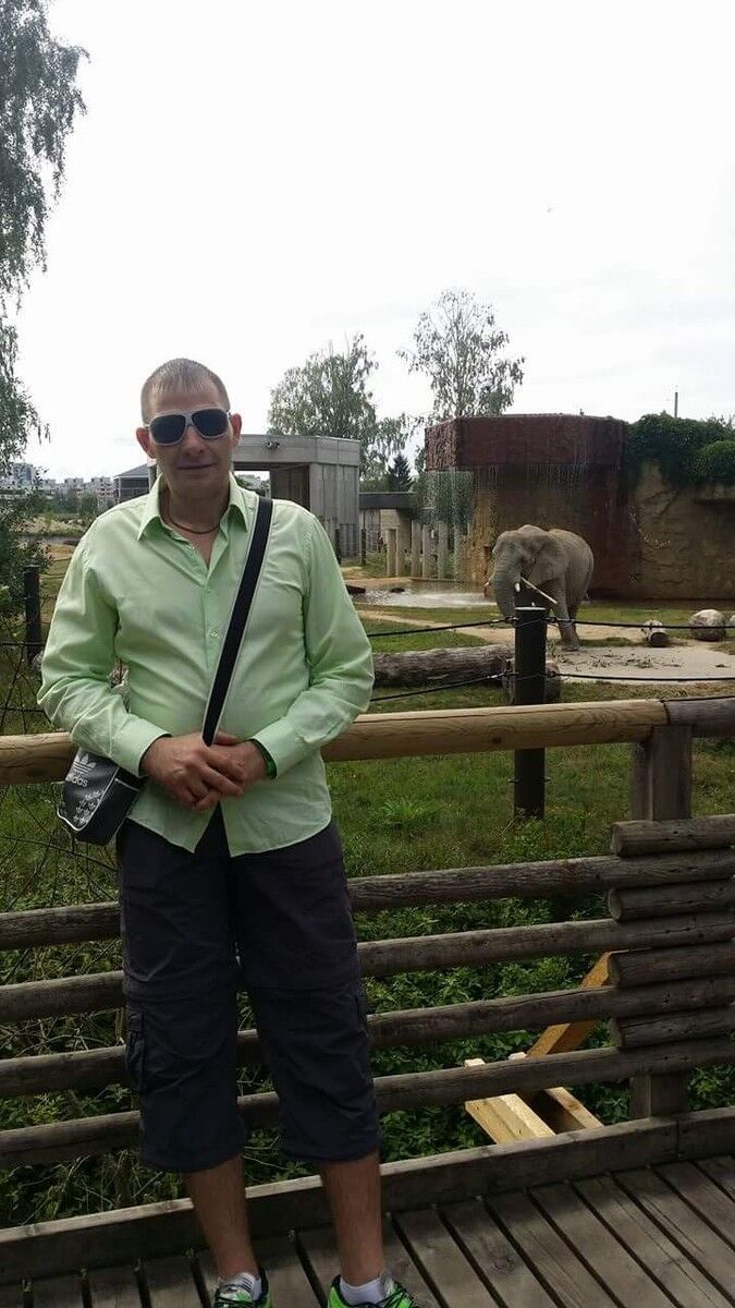  ,   Jevgeni, 43 ,   ,   , c , 