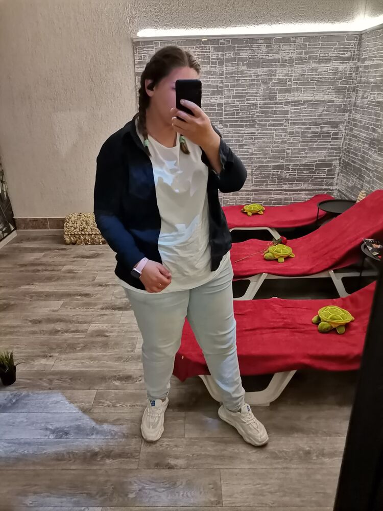  44142121  , 24 ,    