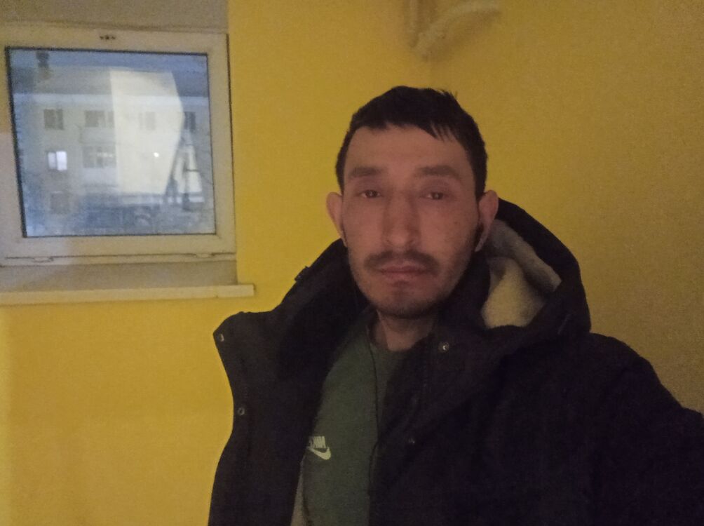  41790631  , 34 ,    