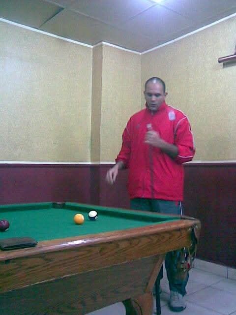  50712691  Hany, 49 ,    