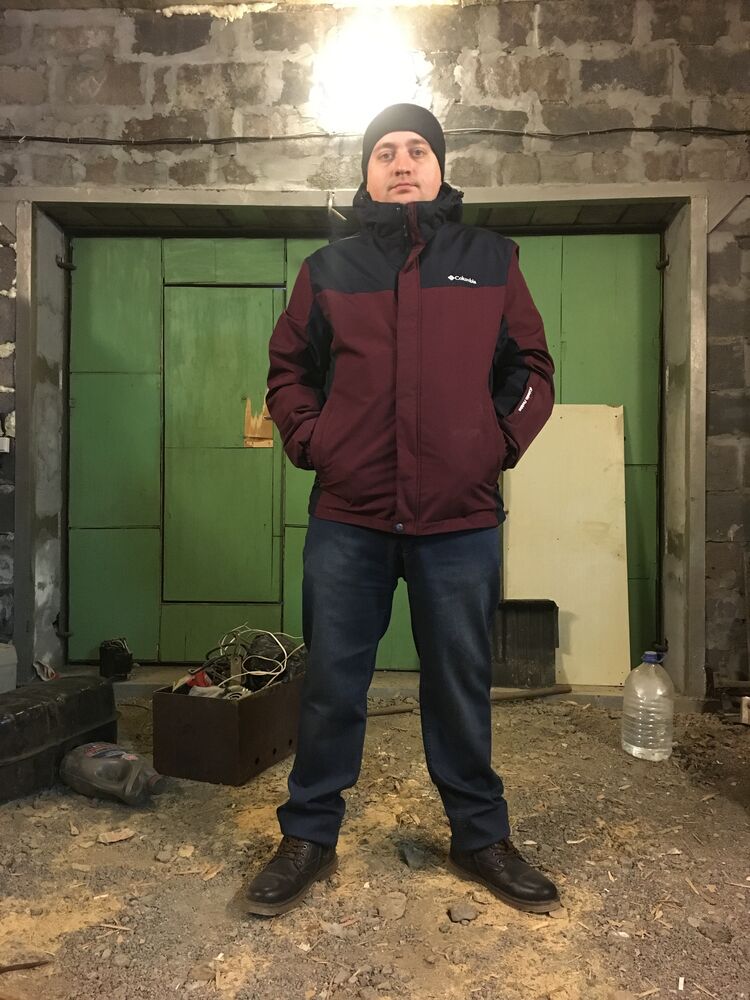  22611081  Vlad, 39 ,     