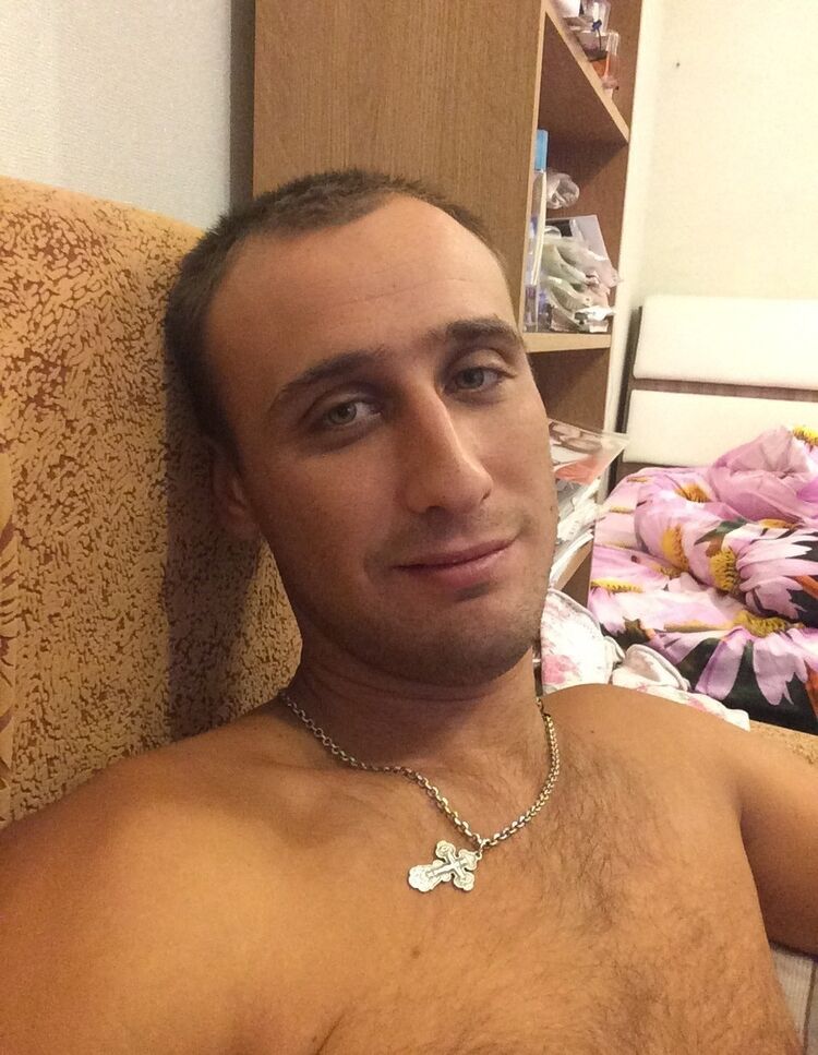  46585861  , 39 ,    