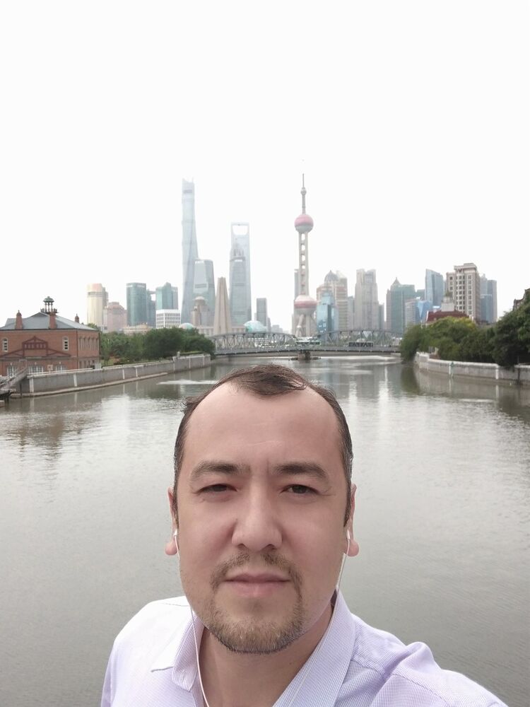  ,   Alyosha, 44 ,   ,   , c 