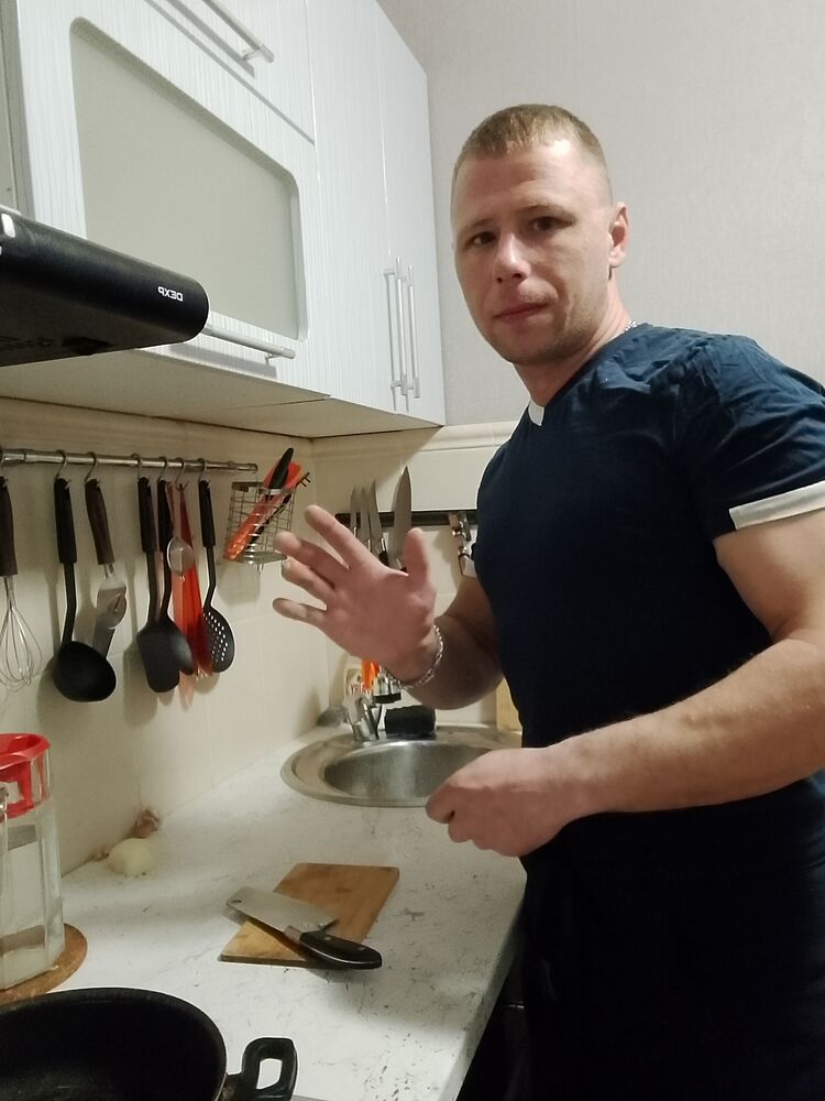  54285271  Oleg, 39 ,    