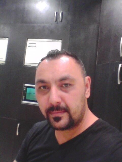  ,   Ariel, 41 ,   ,   , c 