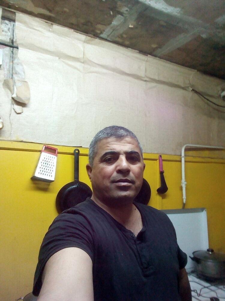  10810431  Alik, 54 ,    