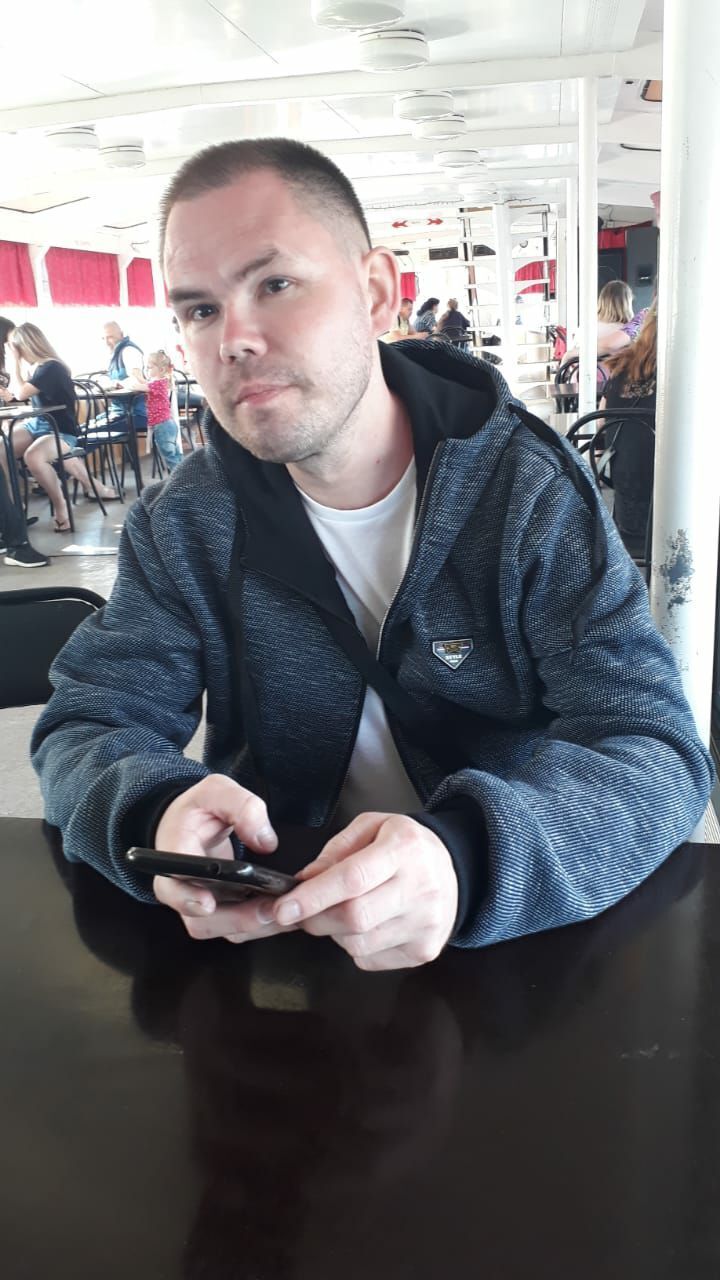 ���� 23357231 ������� �����, 32 ����, ���� ���������� � �����-����������