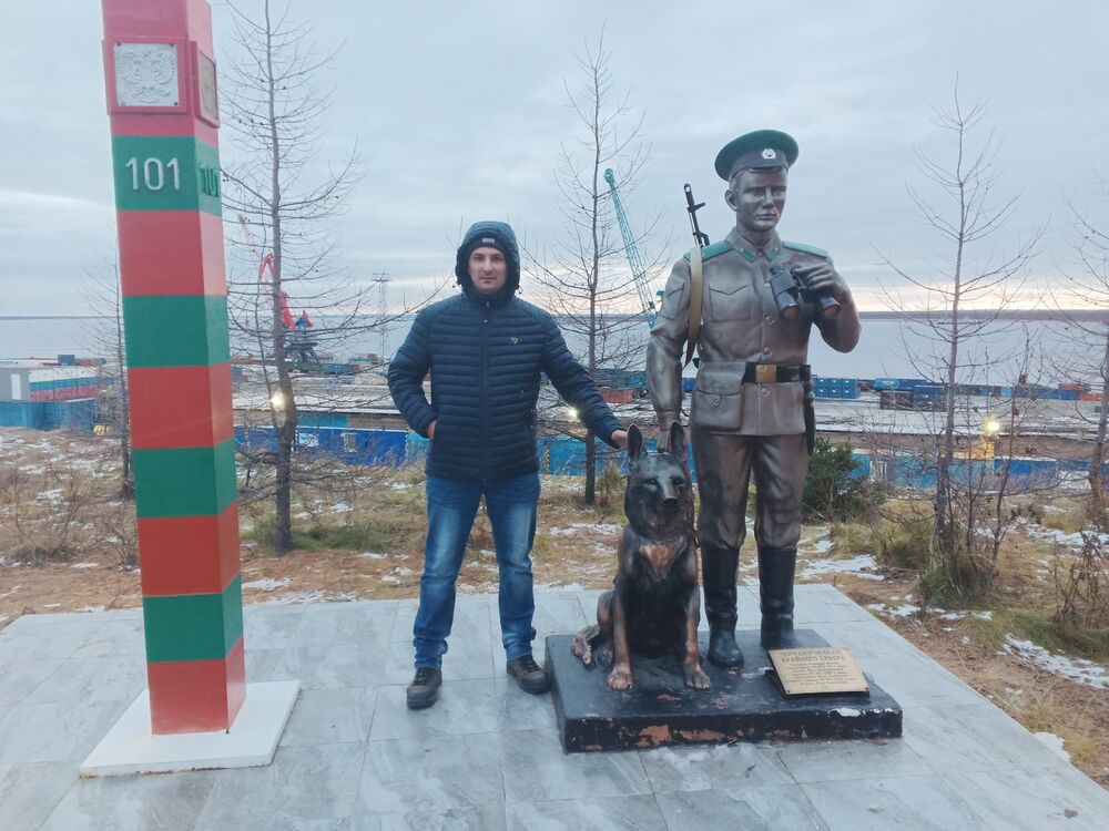   ,   Alexander, 36 ,   ,   