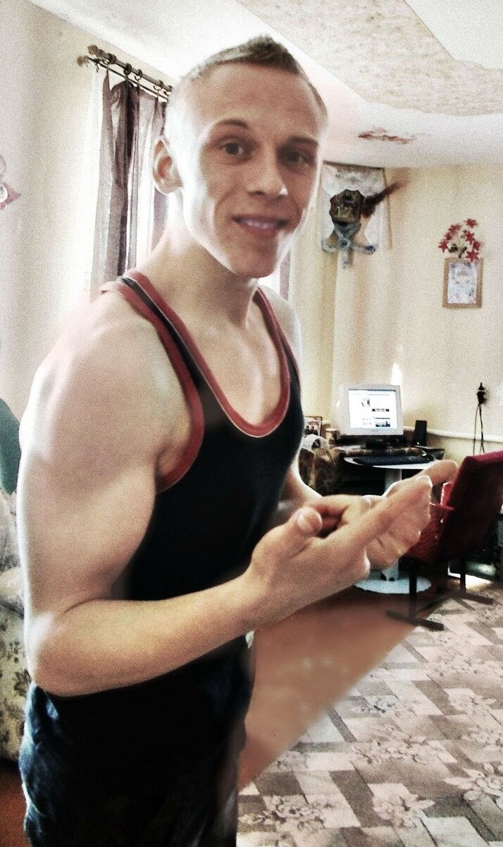  5055991  Denis, 32 ,    