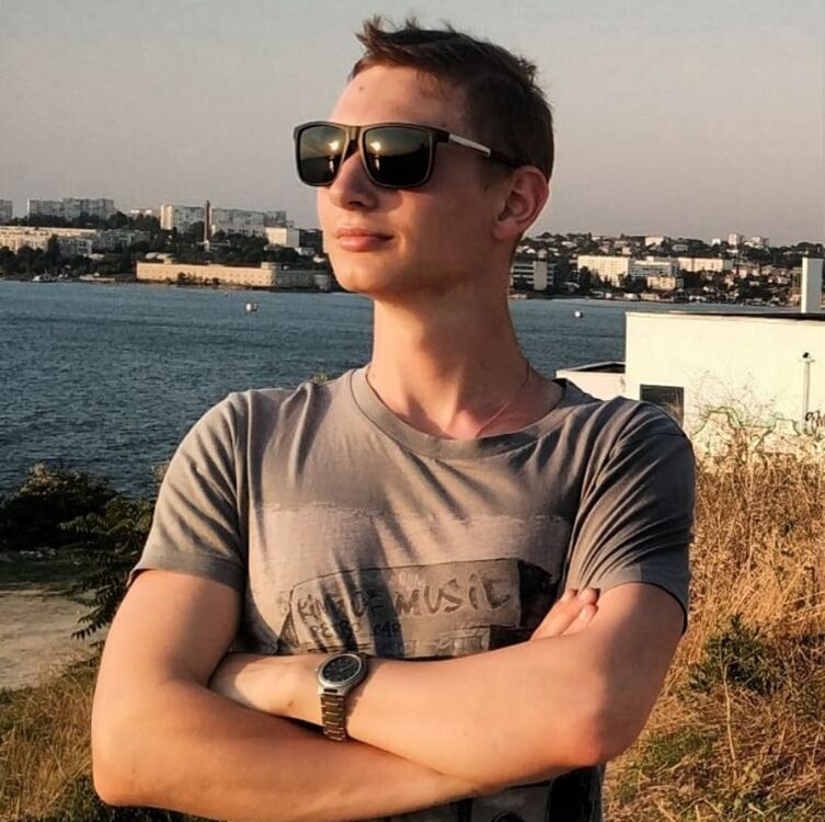 ���� 25707031 ������� ˸��, 28 ���, ���� ���������� � �����������