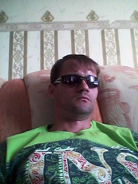 9968061  , 44 ,    