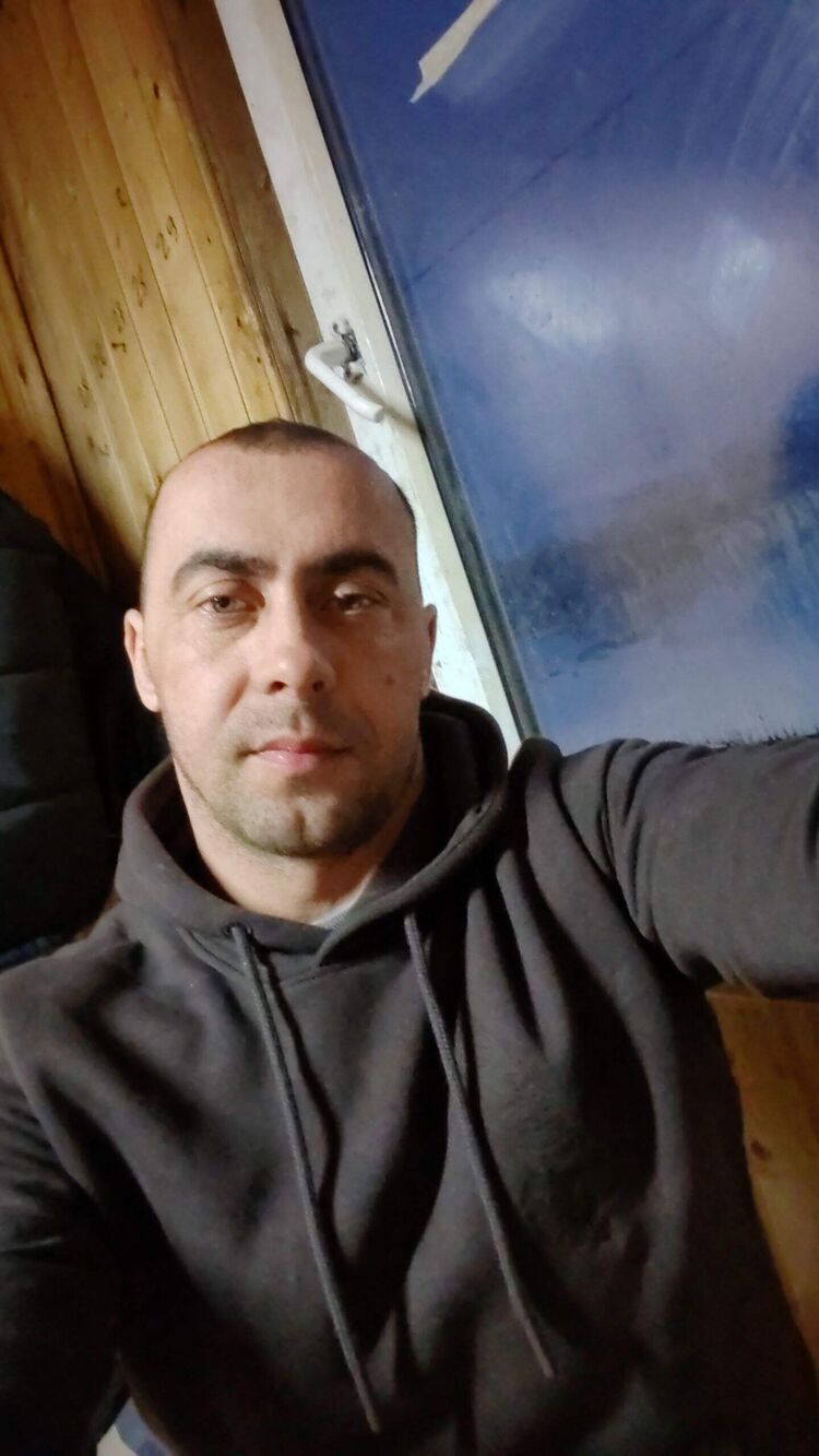  49683501  , 41 ,    