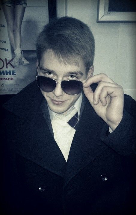  6777211  John, 30 ,    