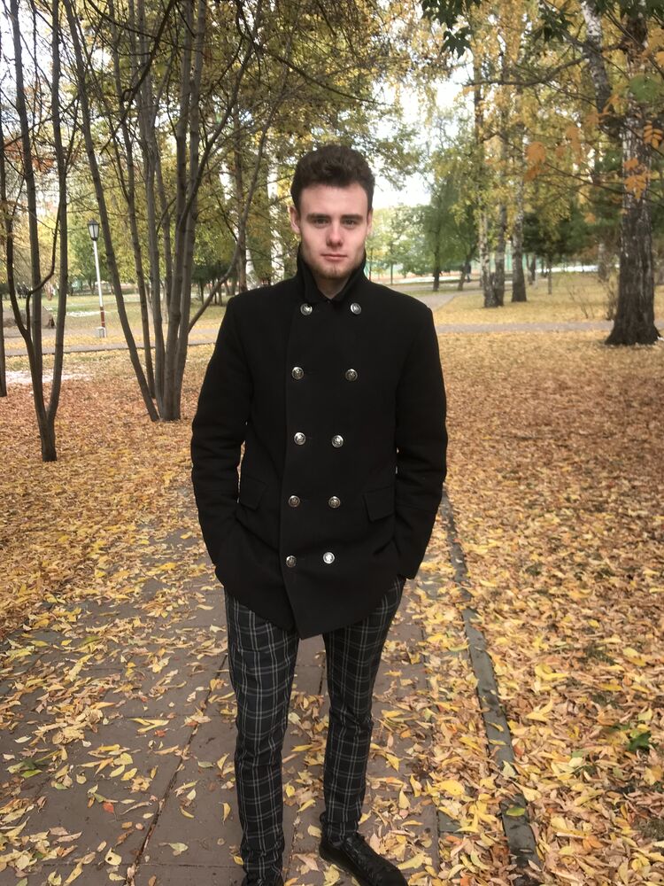  30765671  Vlad, 22 ,    