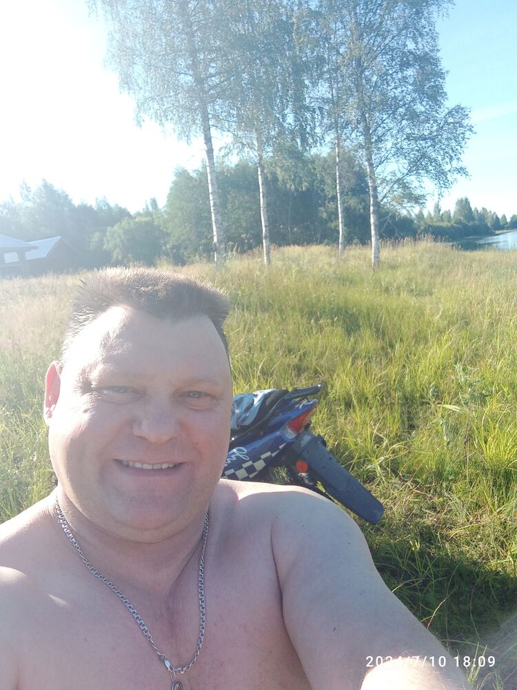  44552261  , 52 ,     