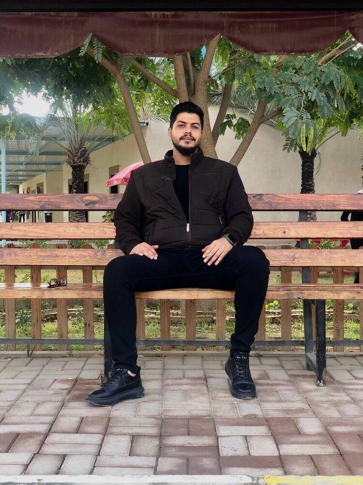  ,   Ali, 28 ,   ,   