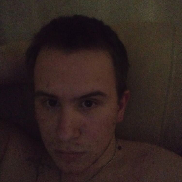  44864911  , 22 ,    