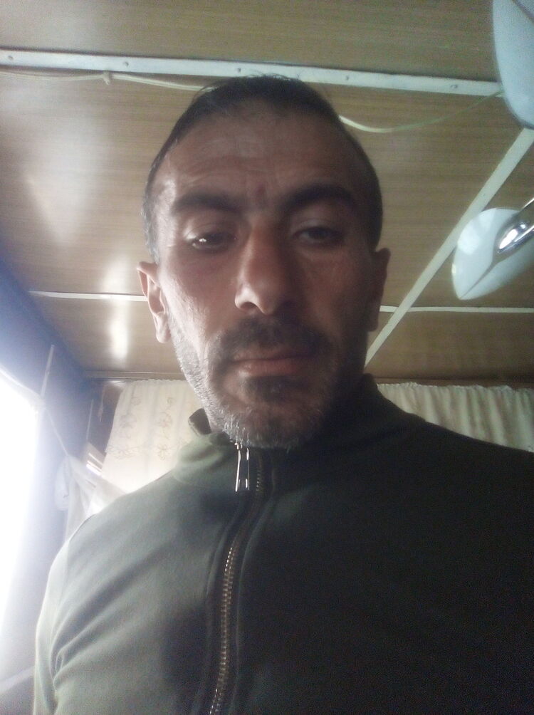  47756801  Artur, 43 ,    