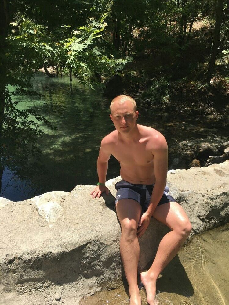  ,   Ivan, 33 ,   