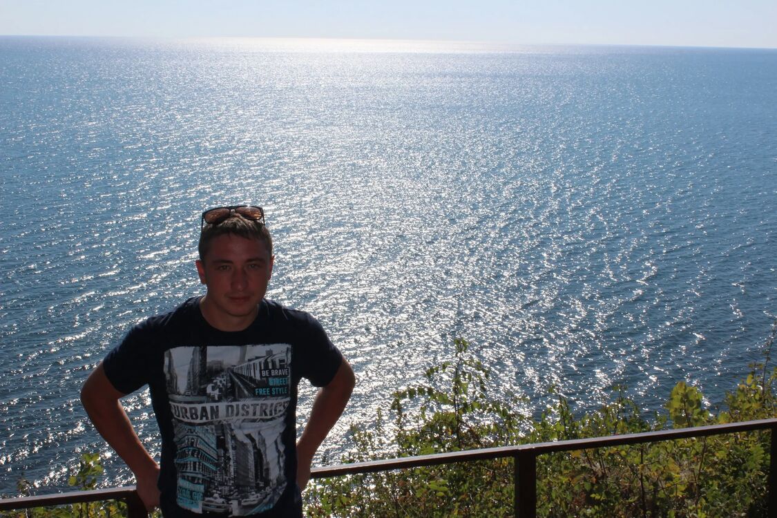  ,   Ruslan, 31 ,   ,   , c , 