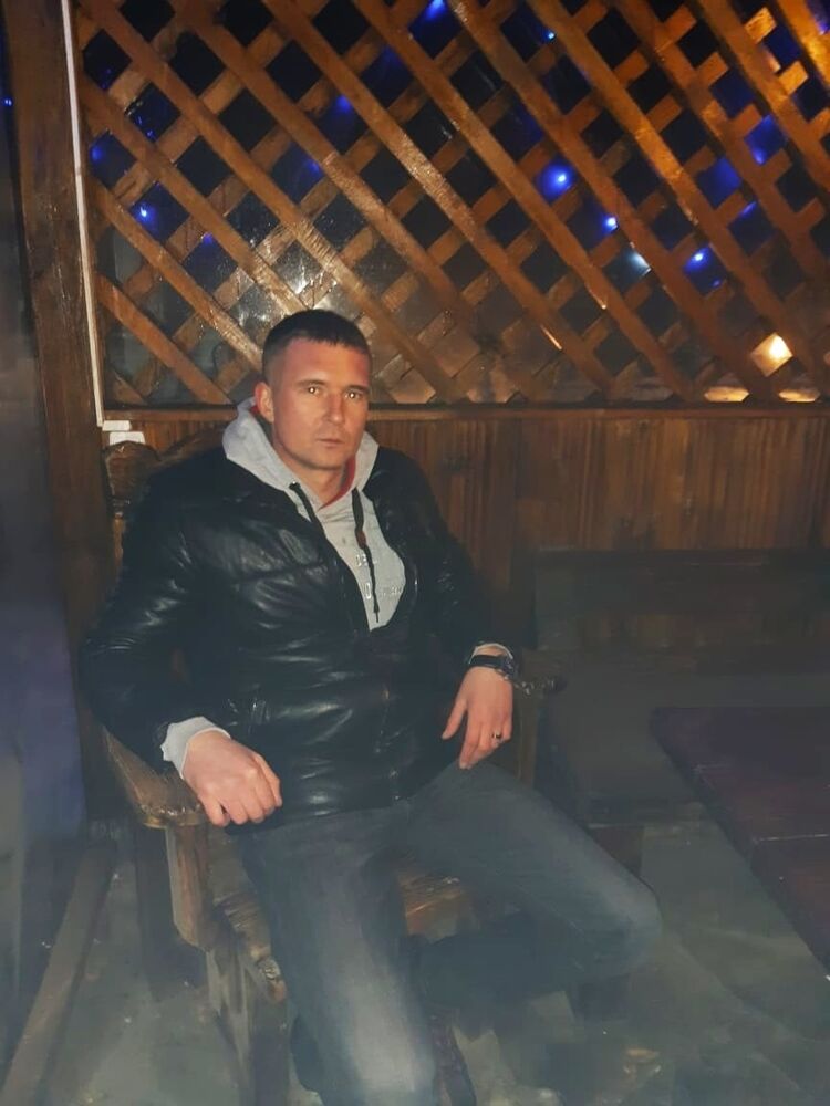  40354681  , 37 ,    