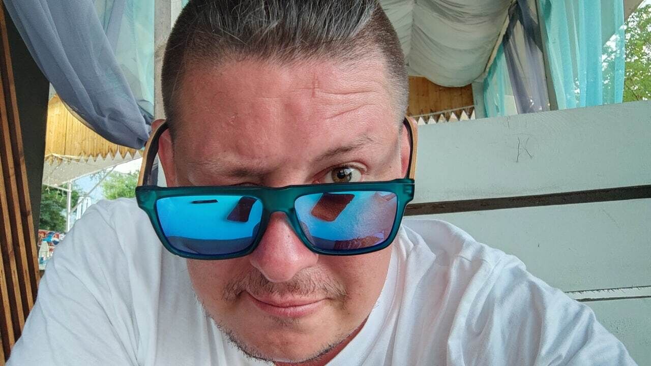  29265531  Peter, 38 ,    